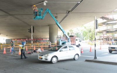 Medellín avanza en la recuperación de la red semafórica