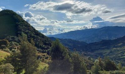 En El Oriente 215 familias esperan la restitución de sus tierras