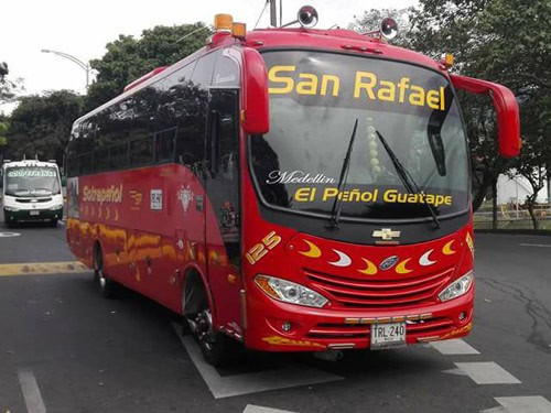 Fueron linchadas dos personas que intentaron atracar a pasajeros en la autopista Medellín – Bogotá