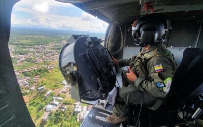 La Fuerza Aérea Colombiana realiza estrategias para evitar el uso de la pólvora en El Oriente