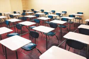 Le metieron 17 años de cárcel a profesor que abusó y amenazó a niña de 9 años en colegio de Envigado
