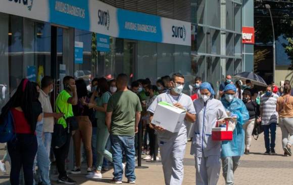 El número de contagiados por COVID-19 en Antioquia se eleva a 905.361