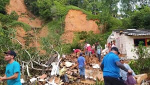 Apartadó recibe acompañamiento en la ola invernal