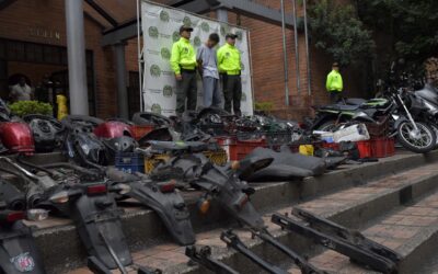 Más de 2.000 autopartes recuperadas y ocho capturas dejan operativos contra el hurto de automotores en Medellín