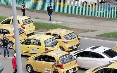 Los taxistas de Bello protestan por el mal estado de las calles