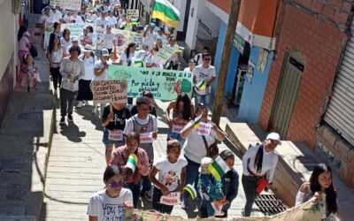 Caicedeños protestan en contra de la minería ilegal en el municipio