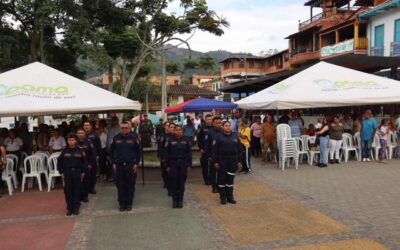 Para fortalecer la capacidad de respuesta a emergencias, el Dagran y la Alcaldía de Amagá entregaron carrocisterna a los bomberos del municipio