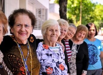 En San Pedro de los Milagros los adultos mayores elijen y los elijen