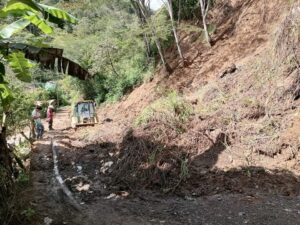 Continúan los trabajos en vías terciarias del municipio de Cañasgordas