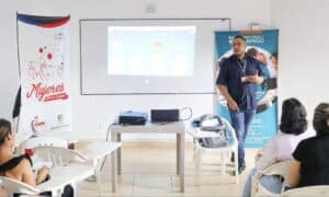 Los emprendedores de Carepa recibieron taller de Marketing Digital