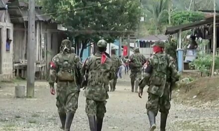 En municipios de Antioquia hay 2.000 personas confinadas por enfrentamientos entre grupos armados