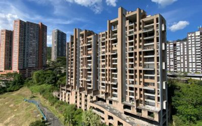 “La implosión del edificio Continental Towers se ejecutó con éxito y con esto se pasa una página de la corrupción”, alcalde Daniel Quintero Calle