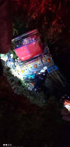 Volcamiento de un bus escalera en Urrao dejó una persona muerta