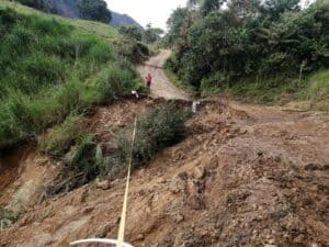 Alcaldía de Peque continúa trabajando en la recuperación de las mallas viales afectadas por las lluvias