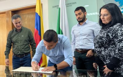 Gobernación y Alcaldía de Salgar firmaron convenio para la construcción de alcantarillado urbano del municipio