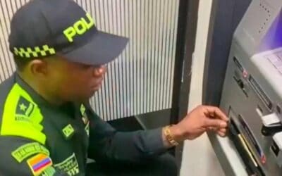 Hombre fue capturado mientras alteraba un cajero automático en La América