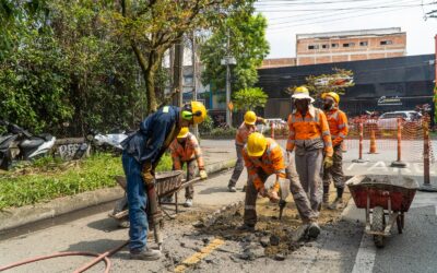 54 huecos fueron intervenidos en los primeros dos días de trabajos en la comuna 15-Guayabal