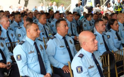 Con reconocimientos por su gestión, la Alcaldía de Medellín conmemoró el día clásico a los agentes de tránsito