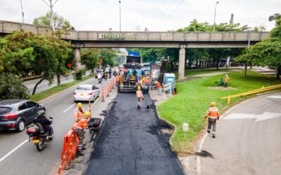 Con la intervención de 65 huecos y la repavimentación de 8.700 m2 de vías, avanza la recuperación de vías principales