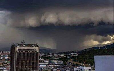 Por lluvias de esta tarde, Bomberos Medellín atiende diferentes emergencias en la ciudad