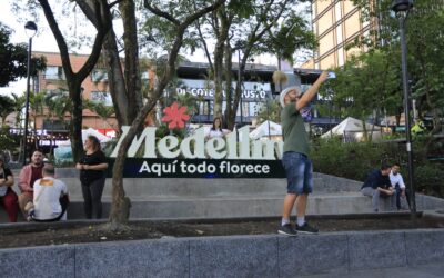 En solo una semana, el Abrazo al Parque Lleras ha incrementado las ventas, la seguridad y los visitantes