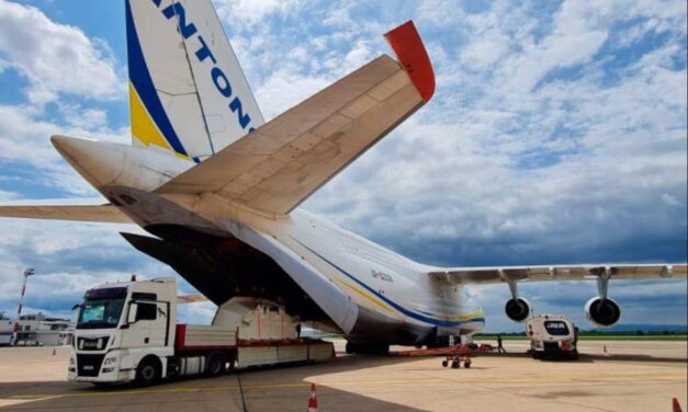 El avión más grande del mundo aterrizó en Rionegro