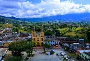 Antes de finalizar junio iniciarán las obras de pavimentación del circuito Frontino – Nutibara