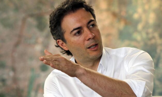 Es oficial: Juez avaló la imputación de cargos contra Daniel Quintero y 10 personas más por escándalo de Aguas Vivas