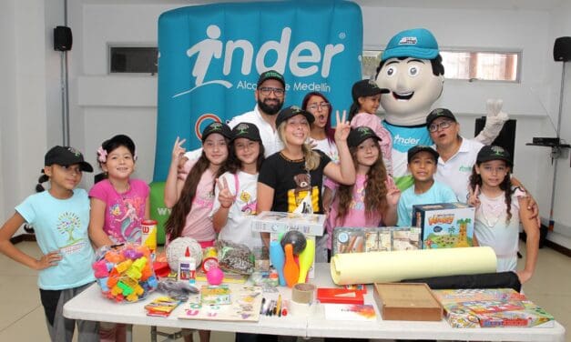 Seis comunas del Distrito reciben más de 4.000 elementos de dotación para el deporte, la recreación y la actividad física