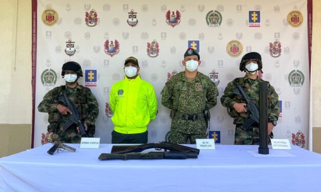 En el fondo de una ciénaga el Ejército encontró armamento ilegal del Clan del Golfo