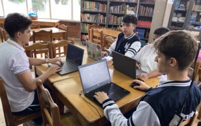 Medellín, Microsoft y C40 retan a estudiantes a construir la ciudad sostenible del futuro en Minecraft Education