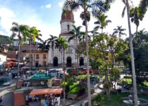 Ofrecen hasta $100 millones por información de alias “Cedral” y alias “Ramiro”, responsables de alterar el orden público en Ituango