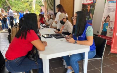 En Medellín ofrecieron 600 vacantes para migrantes en jornada de empleo