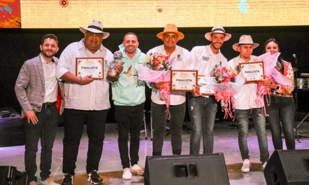 Más de 2.000 personas vibraron con la primera semifinal del XIX Festival Nacional de la Trova