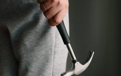 Hombre habría asesinado a su pareja sentimental con un martillo