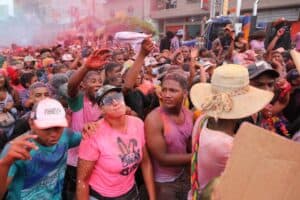 La fiesta y el color invadieron a Urabá en el Carnaval de la Vida