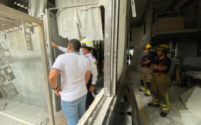 Fuerte explosión sacudió una empresa en El Chagualo, centro de Medellín