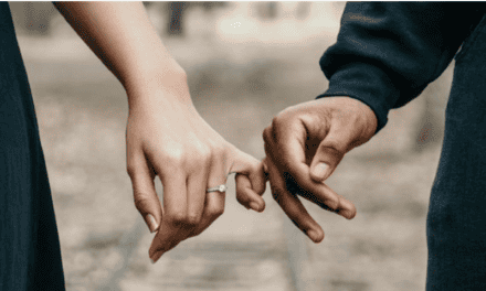 La desventura de Toño: un viaje existencial por los intrincados laberintos del matrimonio