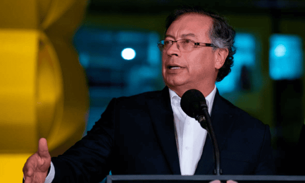 Presidente Petro confirma bombardeo al Clan del Golfo en Antioquia: lograron darle de baja a temido cabecilla
