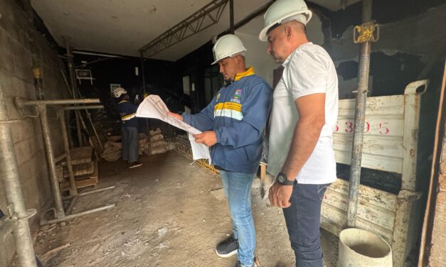 En Barbosa hay un edificio que al parecer está que se cae y por eso decretaron calamidad pública