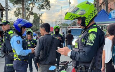 En un megaoperativo en Manrique autoridades impusieron más de 100 comparendos y recuperaron varios vehículos
