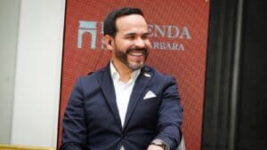 ¿Flexibilidad o Precariedad? El reto del trabajo por horas en la era de Abelardo De La Espriella