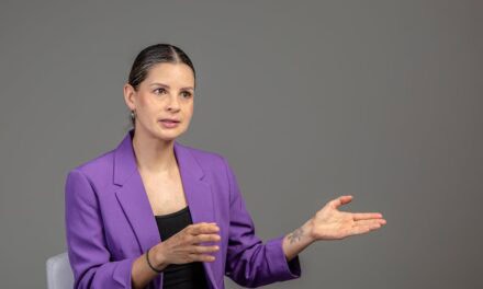 Andrea Padilla impulsa la Ley Ángel 2.0 por derechos animales