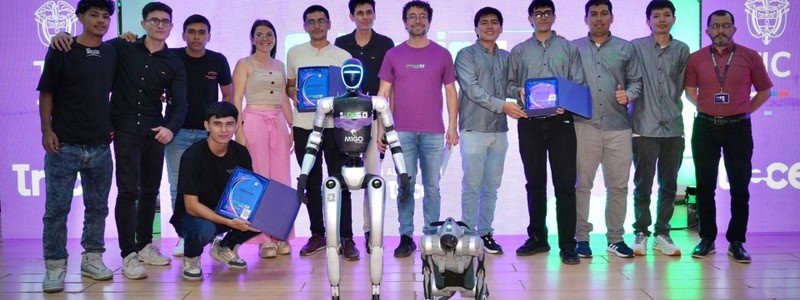 Asistentes a una jornada de Colombia 5.0 en Yopal durante actividades de tecnología e innovación.