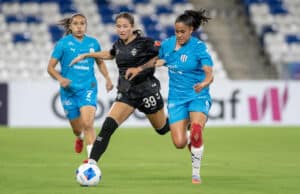 Marcela Restrepo marcó un gol olímpico en el 1-4 de Monterrey sobre Santos