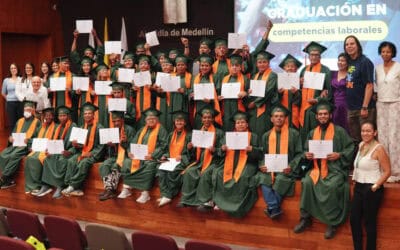Medellín certifica a 40 recicladores y reporta 143.235 toneladas aprovechadas