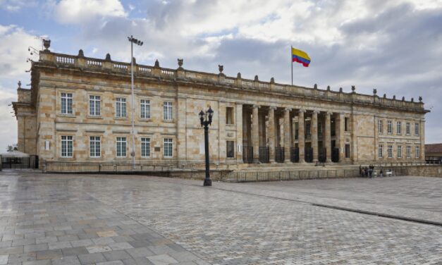 Defensoría pide consolidar garantías para la oposición política en asambleas y concejos