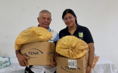 Gómez Plata entrega 66 kits de aseo a adultos mayores