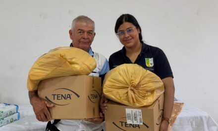 Gómez Plata entrega 66 kits de aseo a adultos mayores
