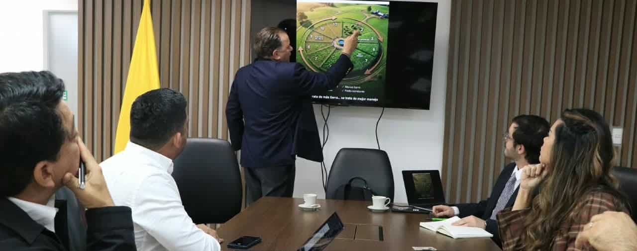 Agroindustria en Córdoba durante una reunión institucional entre el Ministerio de Agricultura y la Gobernación